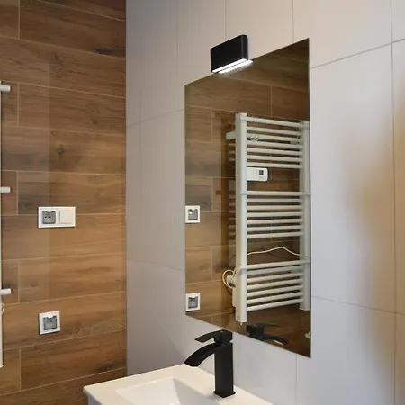 Ξενοδοχείο με διαμερίσματα Halinton 4*