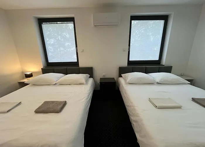 Halinton Aparthotel 4*